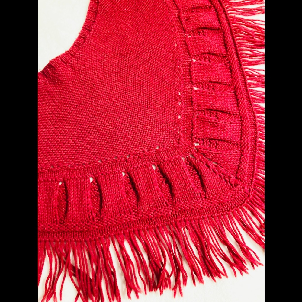 Vintage red crocheted shawl/wrap